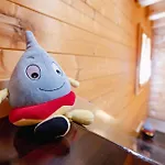 Regenbogen Mit Indoorrutschbahn