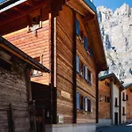 Lägenhet Regenbogen Mit Indoorrutschbahn