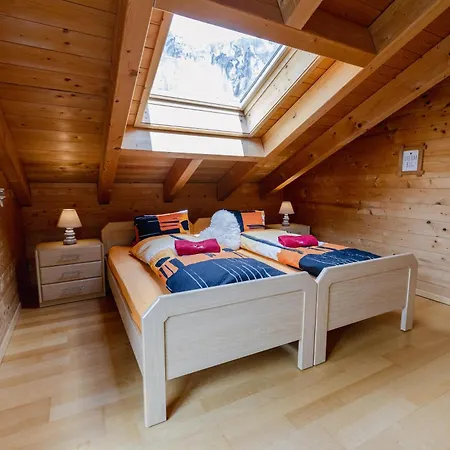 Chalet Regenbogen Leukerbad Familienapartment Mit Indoor-Rutschbahn & Spieloase An Der Fussgaengerzone Leukerbad