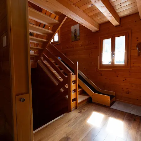 Regenbogen Familienapartment Mit Indoor-rutschbahn & Spieloase An Der Fussgaengerzone *