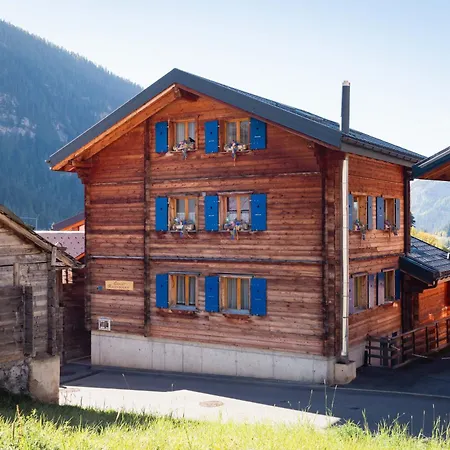 Chalet Regenbogen Leukerbad Familienapartment Mit Indoor-Rutschbahn & Spieloase An Der Fussgaengerzone