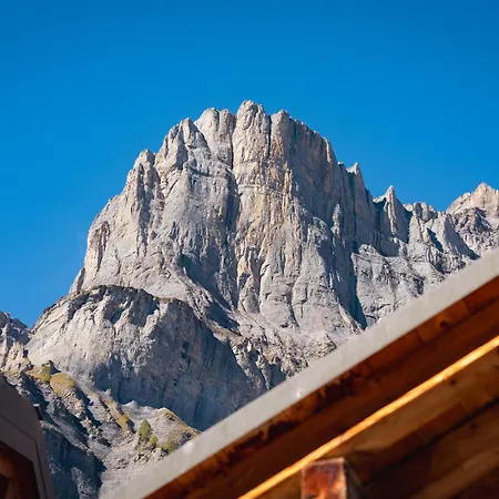 Chalet Regenbogen Leukerbad Familienapartment Mit Indoor-Rutschbahn & Spieloase An Der Fussgaengerzone Leukerbad