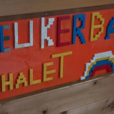 Regenbogen Mit Indoorrutschbahn Apartman