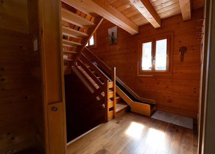 Regenbogen Mit Indoorrutschbahn *