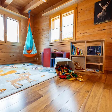 Chalet Regenbogen Leukerbad Familienapartment Mit Indoor-Rutschbahn & Spieloase An Der Fussgaengerzone شقة لوكباد