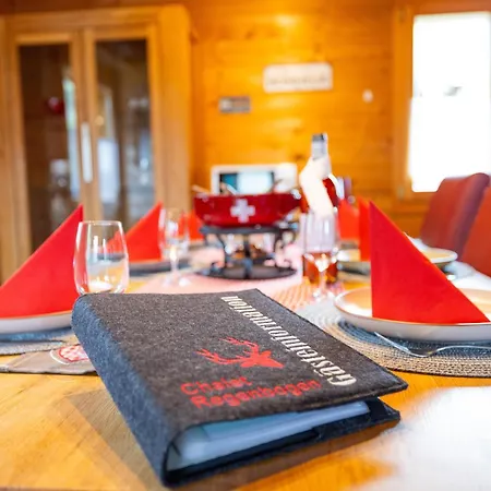 Chalet Regenbogen Leukerbad Familienapartment Mit Indoor-Rutschbahn & Spieloase An Der Fussgaengerzone *